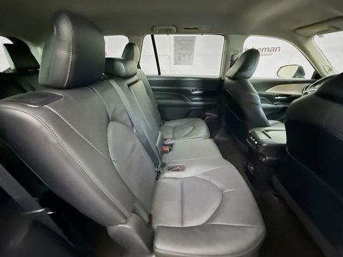Used 2024 Toyota Grand Highlander FWD image 26