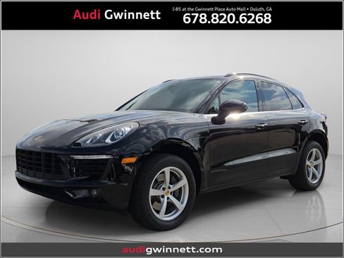 Used 2018 Porsche Macan AWD/4WD image 1