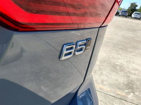 New 2026 Volvo XC60 B5 Plus w/ Protection Package Premier image 4