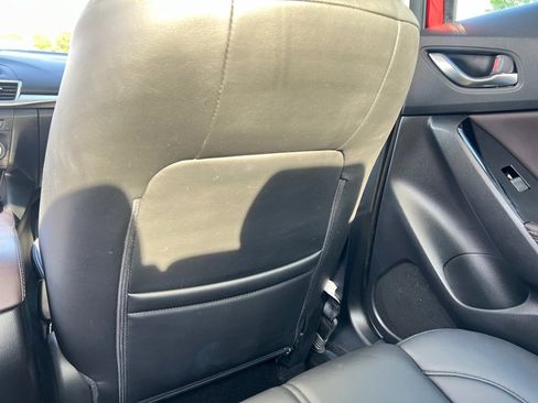 Used 2018 MAZDA MAZDA3 Touring FWD image 30