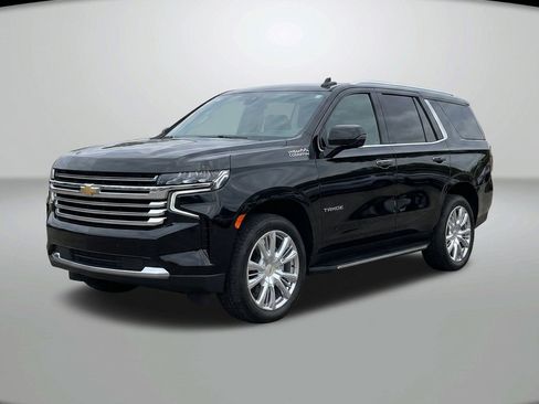 Used 2022 Chevrolet Tahoe High Country AWD/4WD image 2