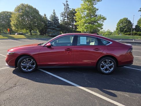 Certified 2024 Honda Accord EX image 17