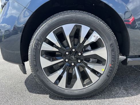 New 2026 Ford Expedition Max Platinum AWD/4WD image 12
