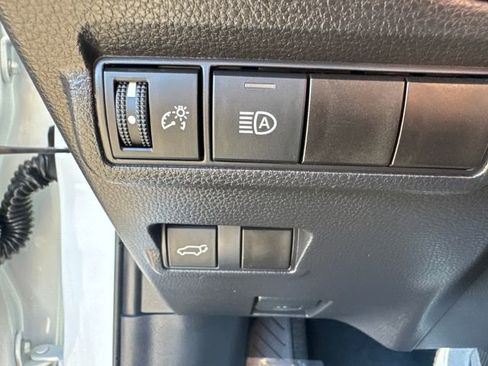 Certified 2025 Toyota Corolla Cross XLE image 29