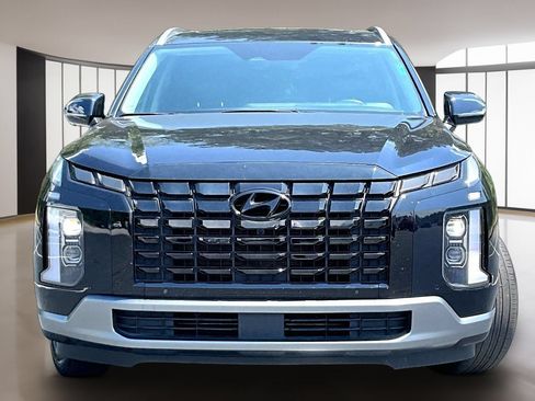 Used 2024 Hyundai Palisade SEL w/ Premium Package FWD image 2
