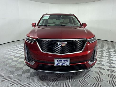 Used 2024 Cadillac XT6 Premium Luxury w/ Technology Package FWD image 6