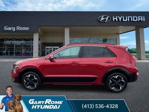 Used 2024 Kia Niro Wind w/ Wind Preserve Package FWD image 5