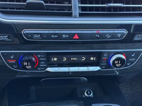 Used 2017 Audi Q7 3.0T Premium Plus image 24