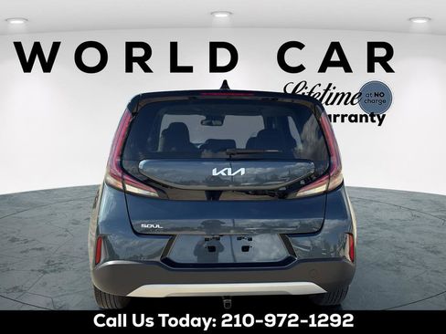 Used 2025 Kia Soul LX FWD image 14