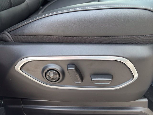 New 2026 Jeep Grand Wagoneer L 4WD w/ Premium Group I image 29