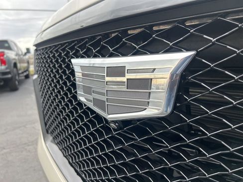 Used 2024 Cadillac Escalade Sport Platinum w/ LPO, ONYX Package image 10