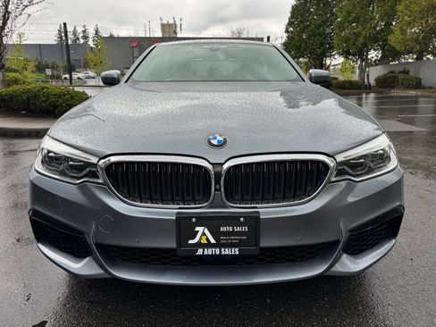 Used 2018 BMW 530e xDrive AWD/4WD image 3