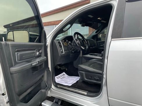 Used 2017 RAM 2500 Limited image 10