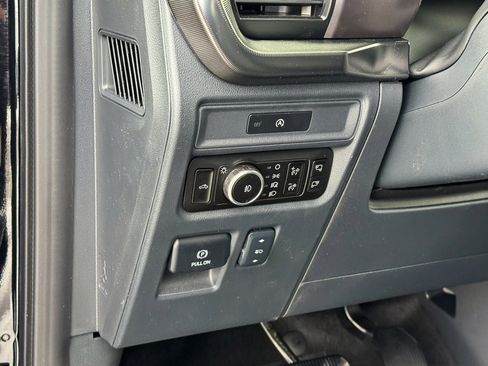 New 2025 Ford F150 Platinum image 34