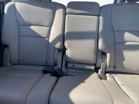 Used 2020 Honda Pilot Touring image 14