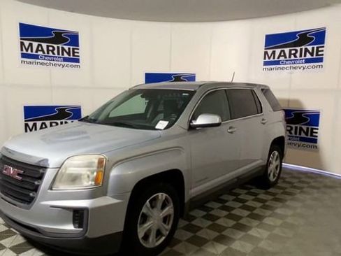 Used 2017 GMC Terrain SLE FWD image 6