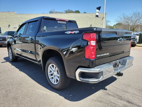 Used 2021 Chevrolet Silverado 1500 LT w/ Convenience Package II image 24