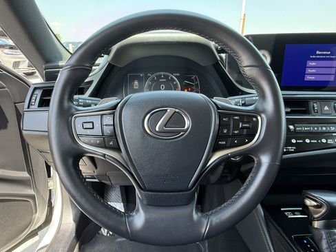 Certified 2024 Lexus ES 350 w/ Accessory Package (Z2) FWD image 21