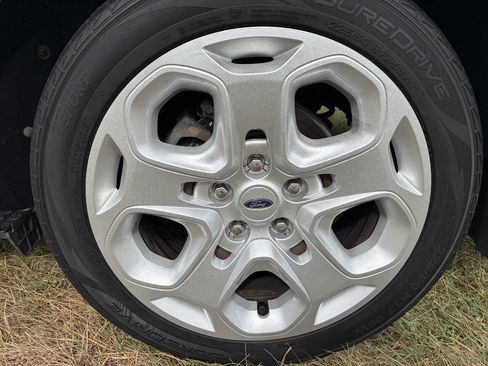 Used 2010 Ford Fusion SE FWD image 11