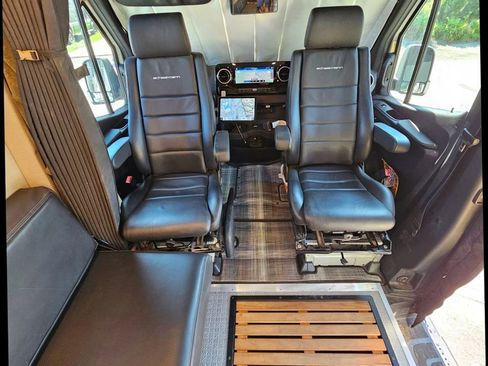 Used 2022 Mercedes-Benz Sprinter 2500 image 5