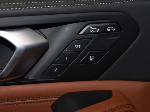 New 2026 BMW X6 xDrive40i w/ Executive Package image 4