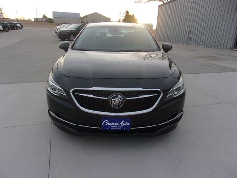 Used 2017 Buick LaCrosse Premium image 5