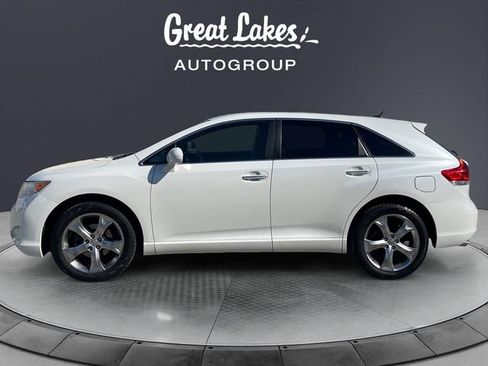 Used 2010 Toyota Venza FWD image 2