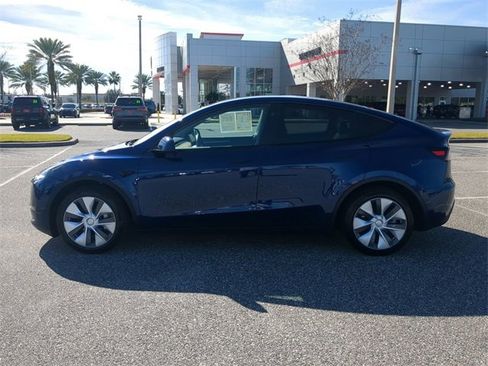 Used 2024 Tesla Model Y Long Range image 7