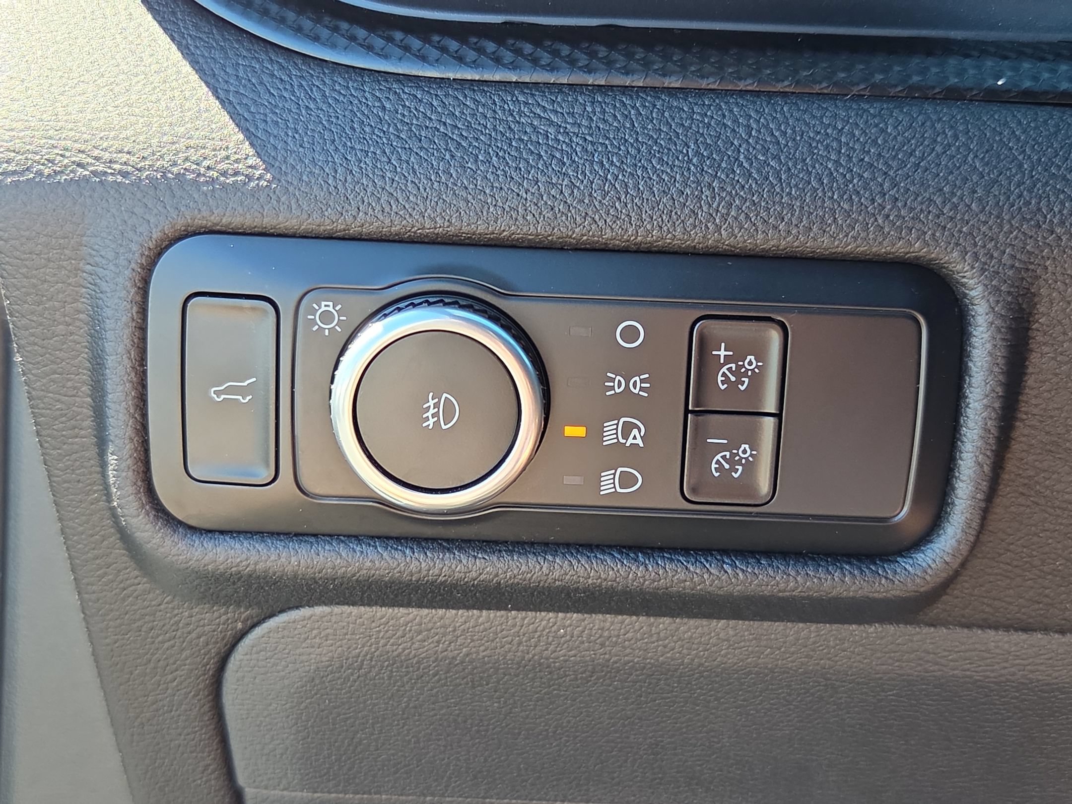 Used 2024 Ford Explorer ST w/ Equipment Group 401A AWD/4WD image 19