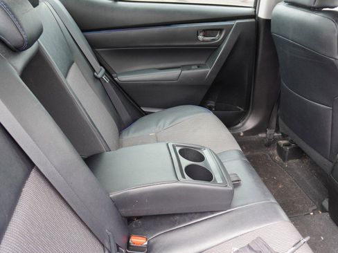 Used 2017 Toyota Corolla SE FWD image 11