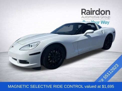 Used 2005 Chevrolet Corvette Coupe w/ Preferred Equipment Group RWD image 3