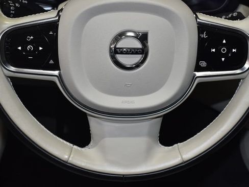 Used 2023 Volvo XC60 B6 Ultimate AWD/4WD image 14