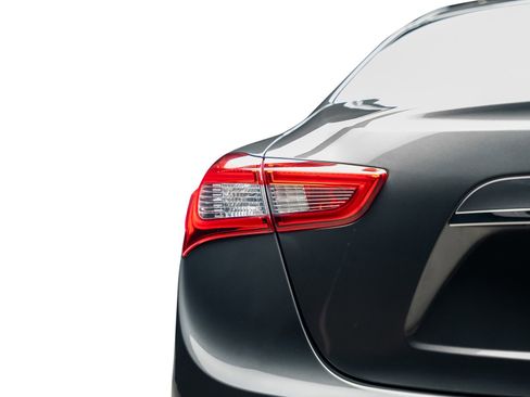 Used 2017 Maserati Ghibli RWD image 18