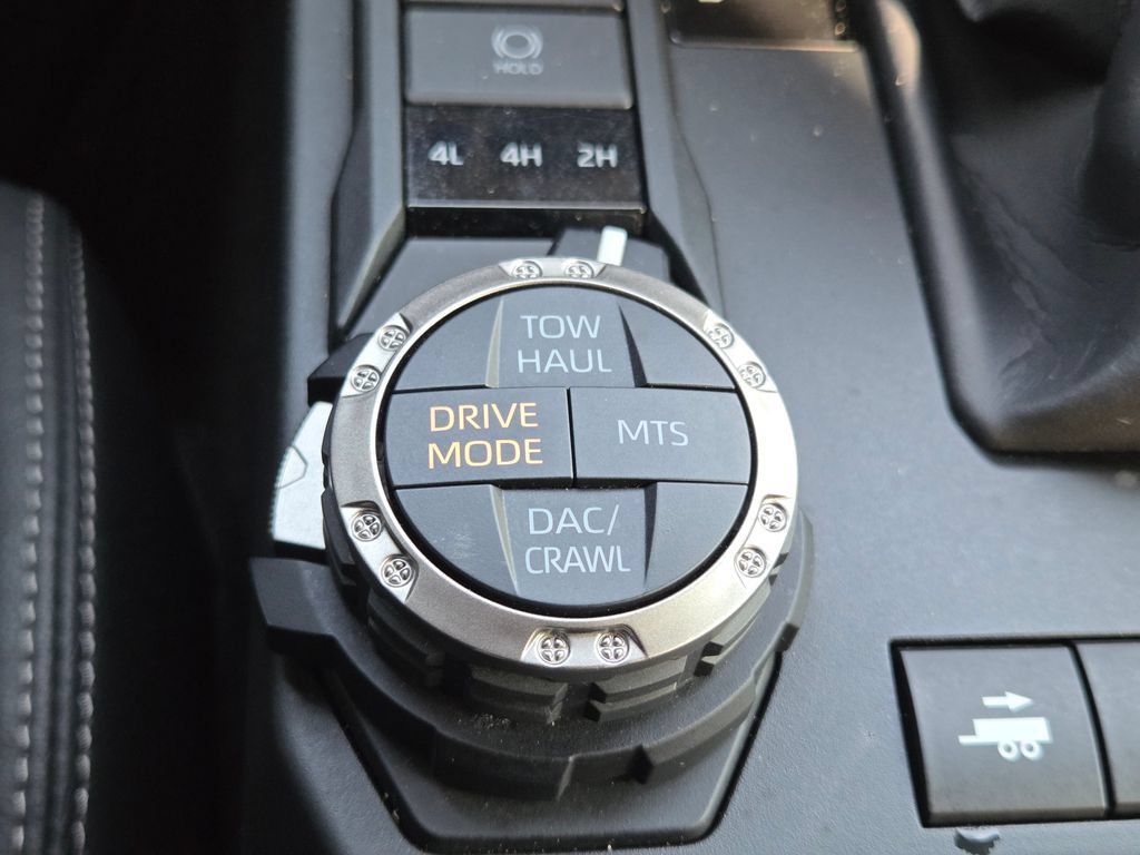 Used 2025 Toyota 4Runner TRD Off-Road Premium w/ Tow Technology Package AWD/4WD image 15