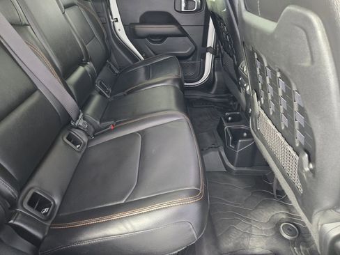 Used 2021 Jeep Gladiator Mojave AWD/4WD image 34