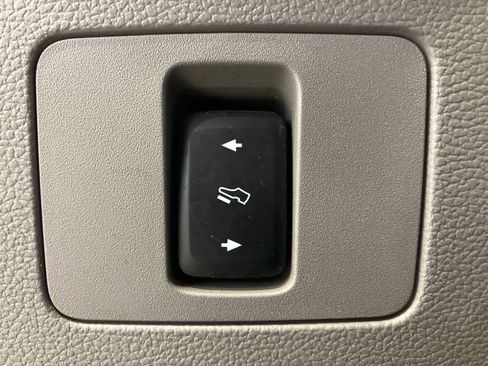 Used 2020 Ford F250 XLT w/ XLT Value Package AWD/4WD image 16