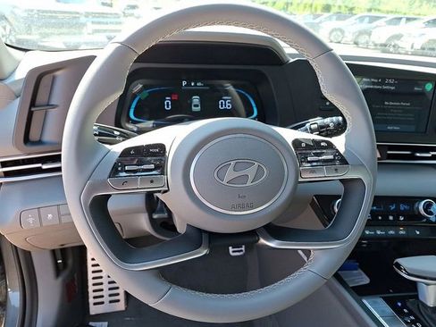 New 2026 Hyundai Elantra SEL Sport Premium FWD image 18