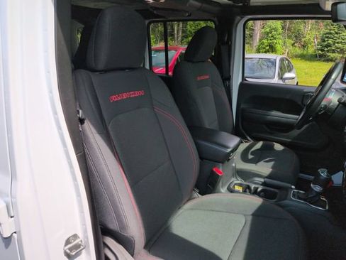 Used 2022 Jeep Wrangler Unlimited Rubicon w/ Dual Top Group AWD/4WD image 15