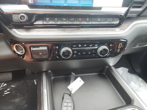 New 2026 Chevrolet Silverado 3500 LTZ w/ LTZ Plus Package AWD/4WD image 6