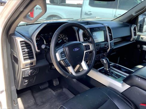 Used 2019 Ford F150 Lariat image 18