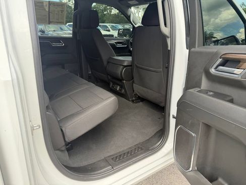 Used 2025 Chevrolet Silverado 1500 LT AWD/4WD image 31