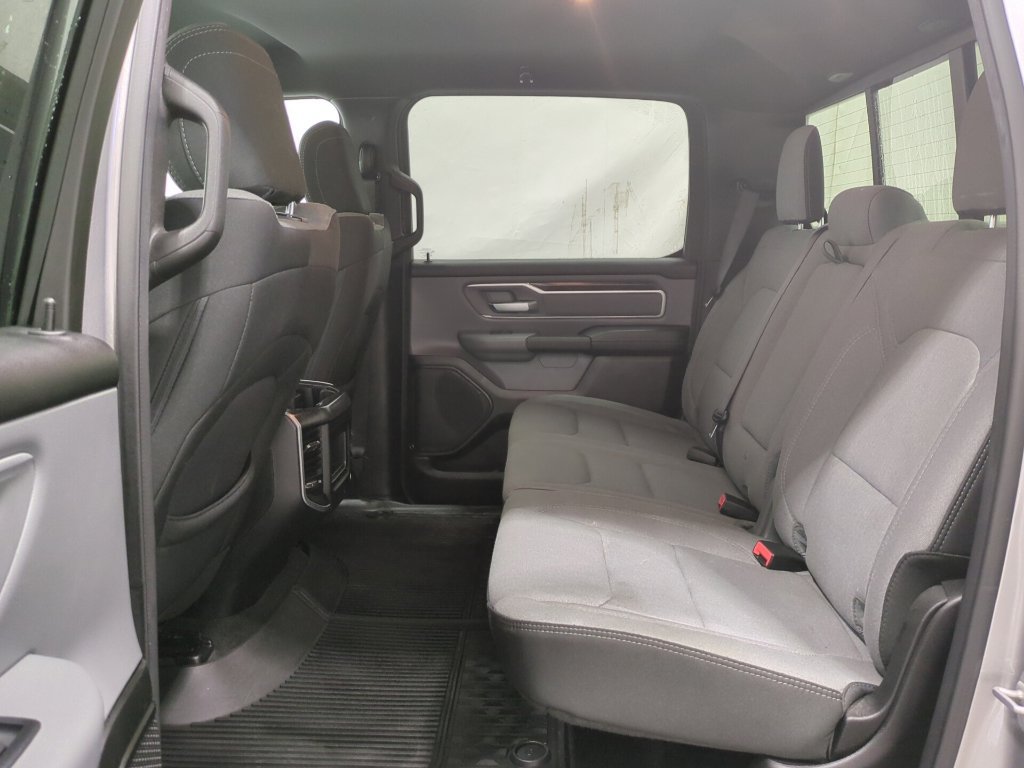 Used 2022 RAM 1500 Big Horn AWD/4WD image 9