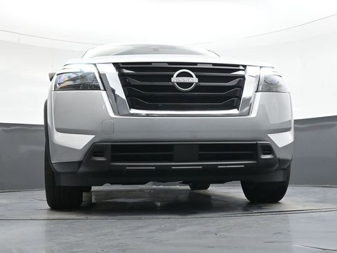 Used 2025 Nissan Pathfinder SV image 45