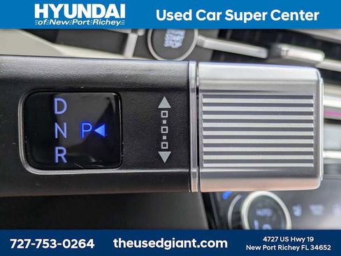 Used 2025 Hyundai Santa Fe Calligraphy image 46