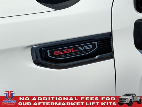 Used 2024 GMC Sierra 1500 AT4 w/ Technology Package AWD/4WD image 14