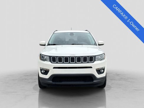 Used 2019 Jeep Compass Latitude w/ Cold Weather Group AWD/4WD image 12