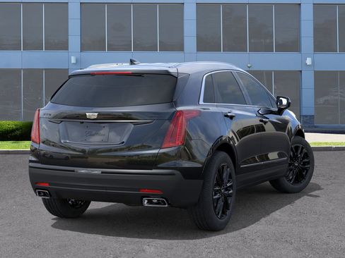 New 2026 Cadillac XT5 Luxury image 4