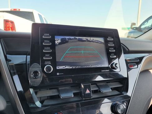 Used 2023 Toyota Camry SE image 17