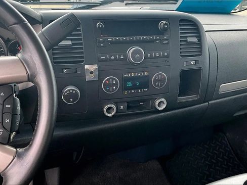 Used 2009 Chevrolet Silverado 1500 LT w/ Power Pack Plus AWD/4WD image 15