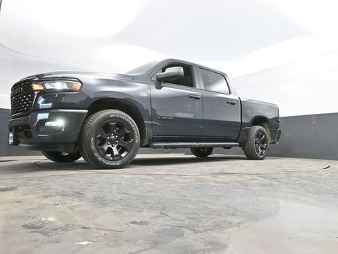 New 2026 RAM 1500 Express image 38